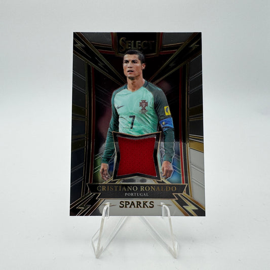 Cristiano Ronaldo - Portugal - Panini Select Fifa 17/18 - Relic