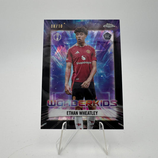 Ethan Wheatley RC - Manchester United - Topps Chrome UCC 2024/25 - 08/10 Wonderkids
