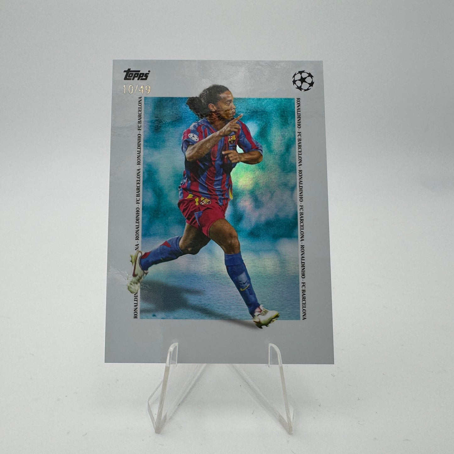 Ronaldinho - FC Barcelona - Topps Simplicidad -10/49
