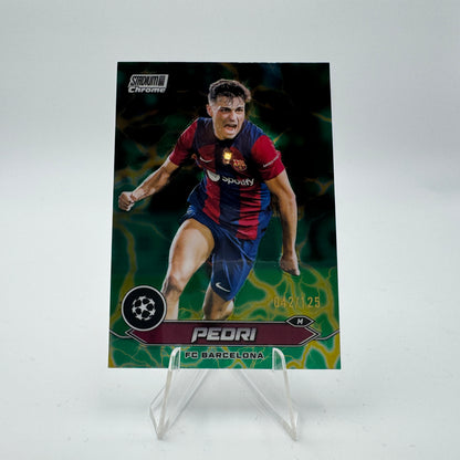 Pedri - FC Barcelona - Topps Stadium Chrome 23/24 - 042/125