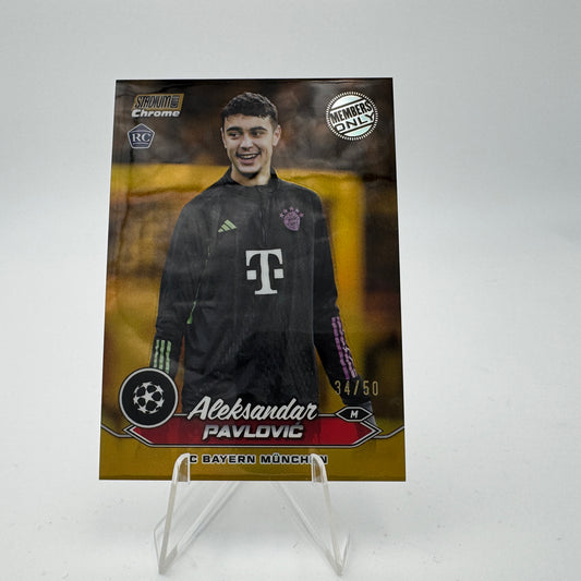 Aleksandar Pavlovic RC - Bayern Munchen - Topps Stadium Chrome 2023/24 - 34/50 STAMP Members Only