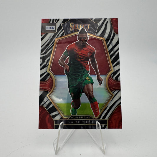Rafael Leao - Portugal - Panini Select FIFA 2022/23 - 08/25